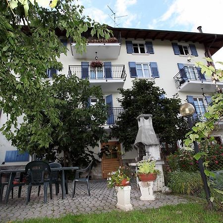 Agritur Al Canyon Villa Cloz Exterior photo